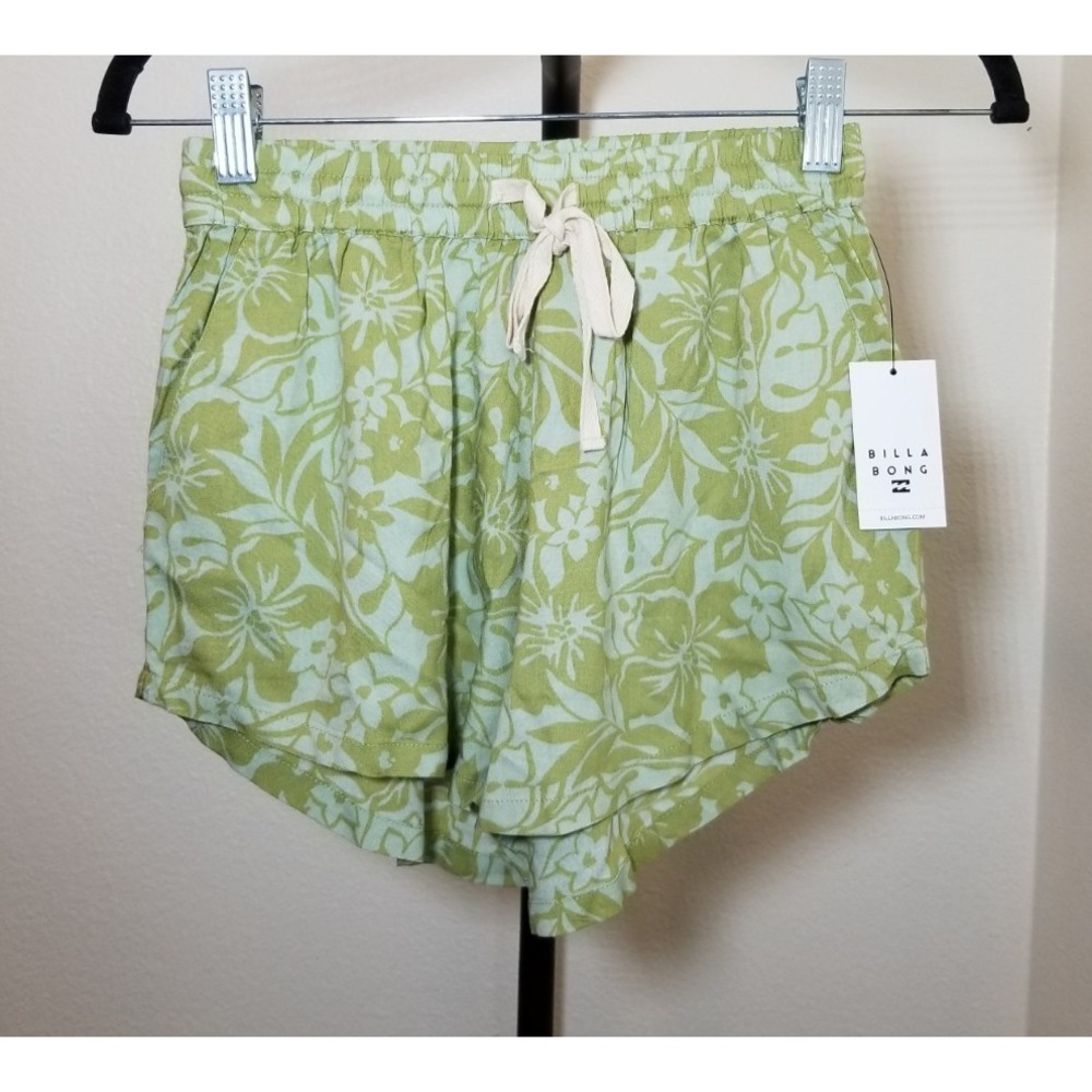 Billabong Womens XS Green Floral Pipe Line Shorts Beach Surf Tropical Island NWT